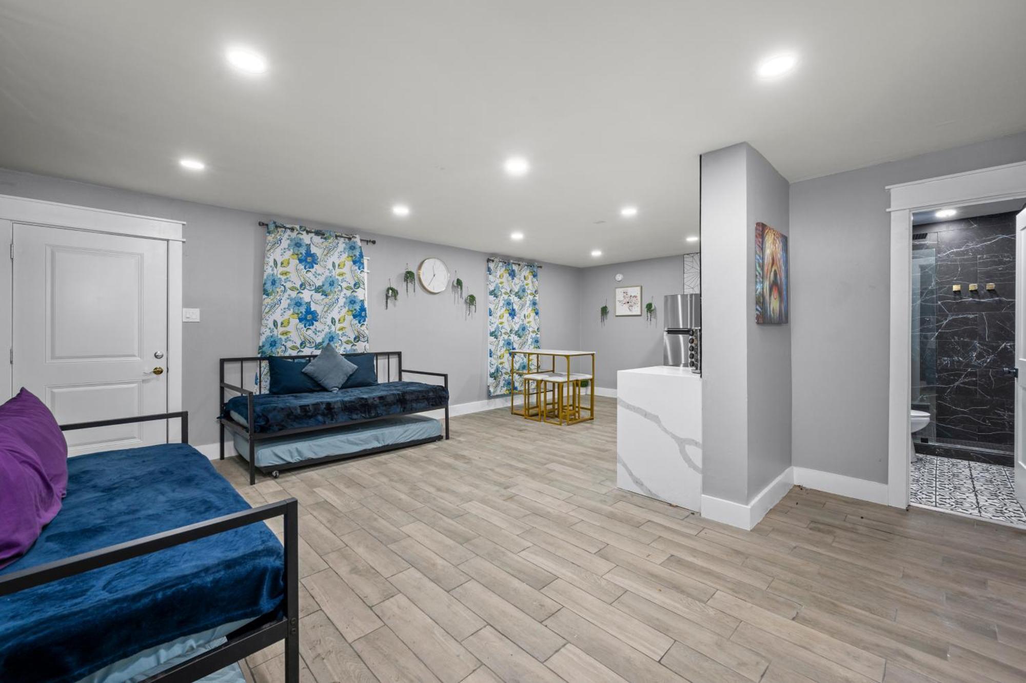 Comfortable 2Br Uptown Escape With Free Park Houston Kültér fotó