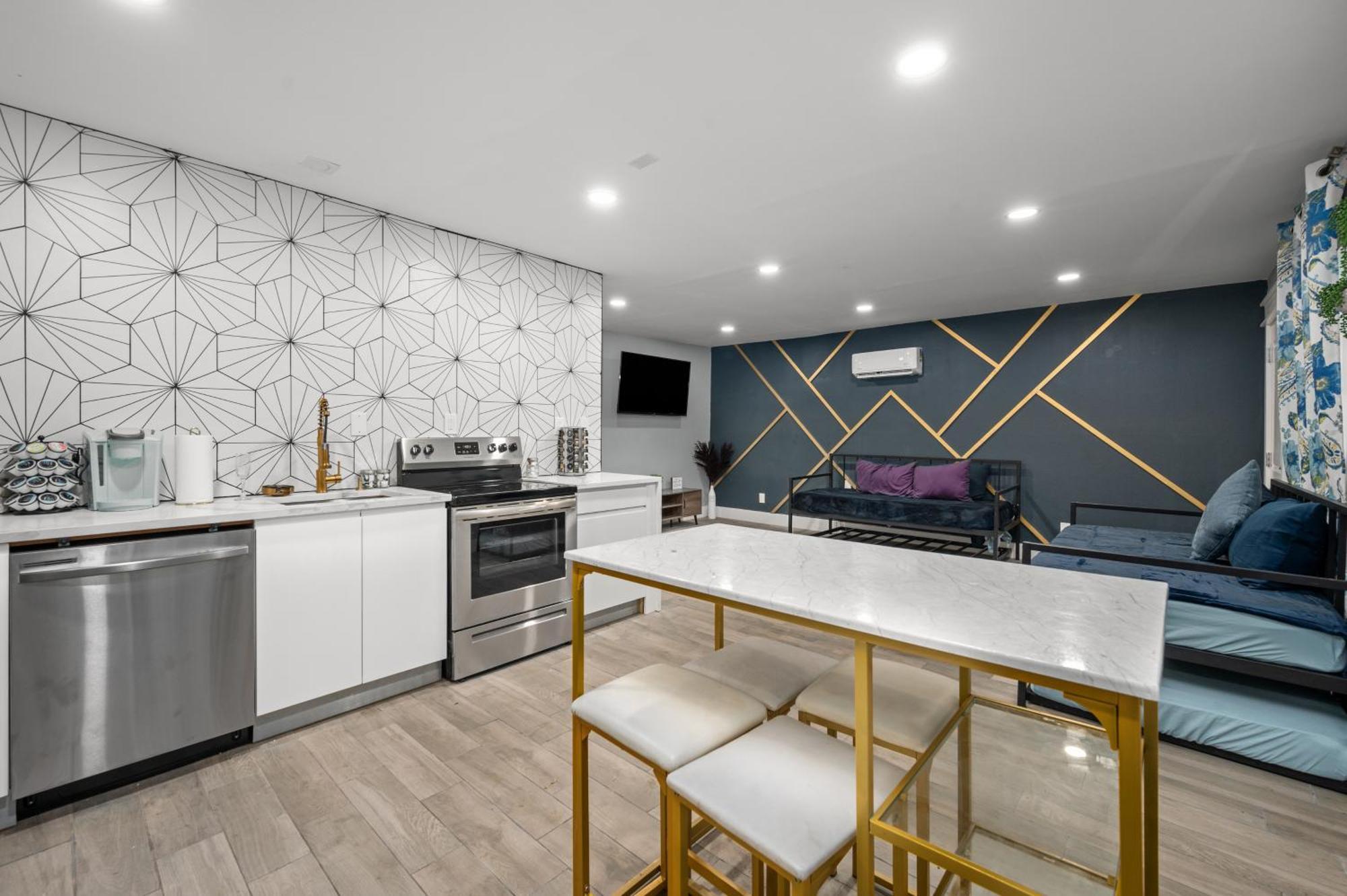 Comfortable 2Br Uptown Escape With Free Park Houston Kültér fotó