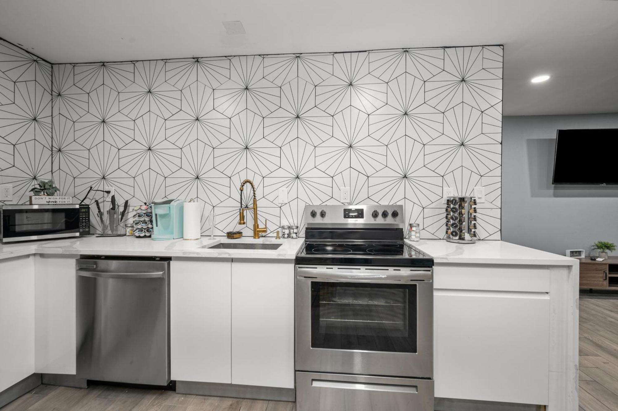 Comfortable 2Br Uptown Escape With Free Park Houston Kültér fotó